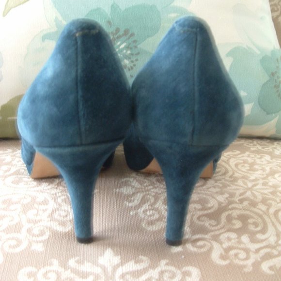 Vince Camuto Suede Blue Suede Heels - Picture 3 of 8